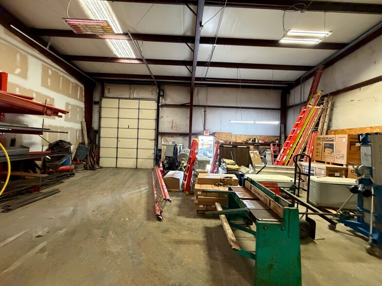 More Photos Of 6603 Royal St, Pleasant Valley Industrial For Lease