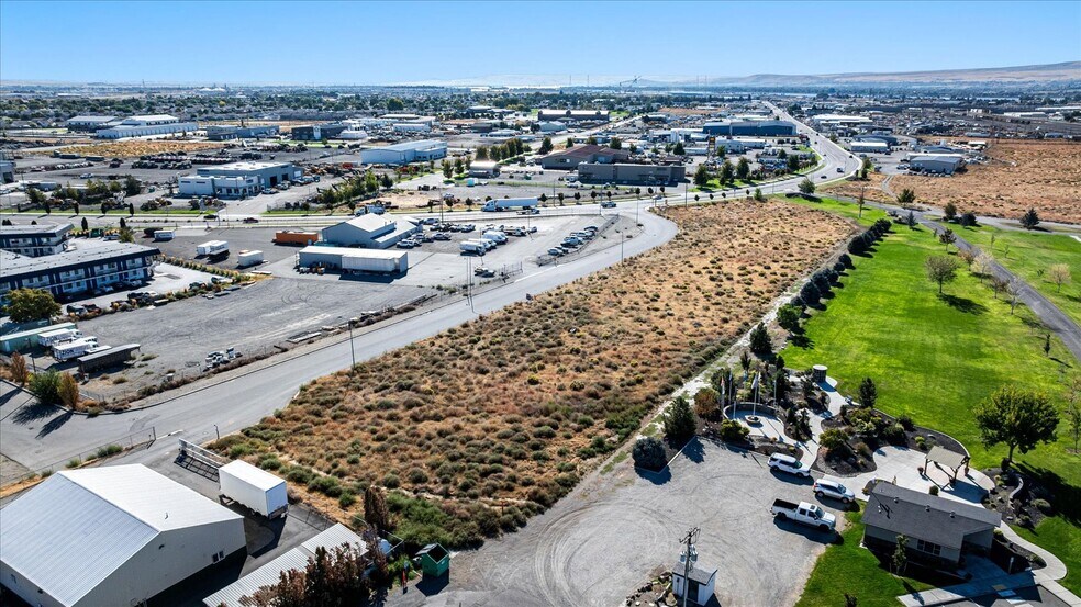 More Photos Of 1601 Idaho ave, Pasco Land For Sale