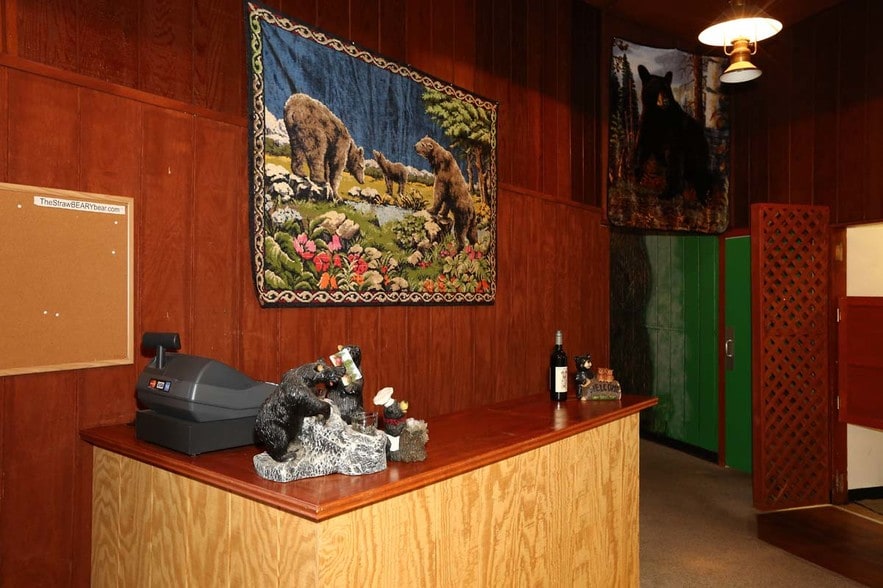 More Photos Of 7783 W Ralls Dr, Strawberry Restaurant For Sale