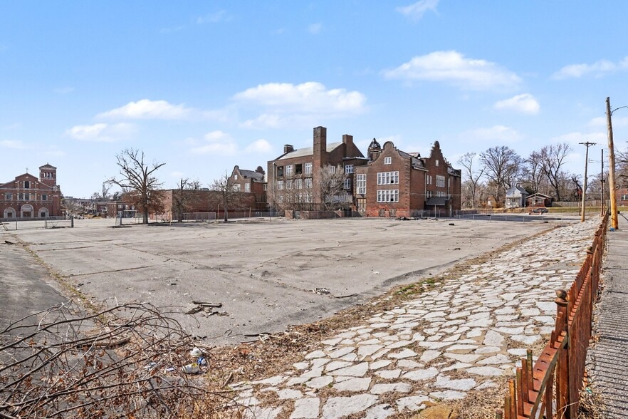 More Photos Of 5316 Ruskin Ave, Saint Louis Schools For Sale