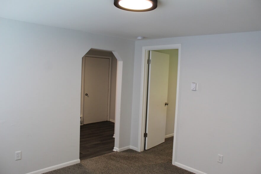 More Photos Of 801 S Mill St, Clio Apartments For Sale