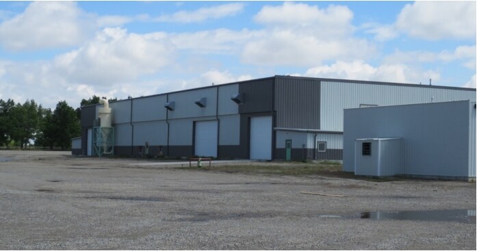 More Photos Of 67 Harvard Dr, Claresholm Manufacturing For Sale