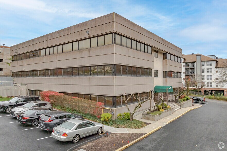 Primary Photo Of 90 Morgan St, Stamford Medical For Sale
