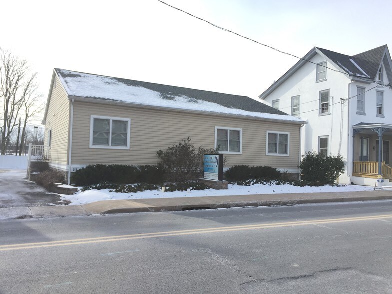 More Photos Of 66 N Main St, Sellersville Medical For Lease
