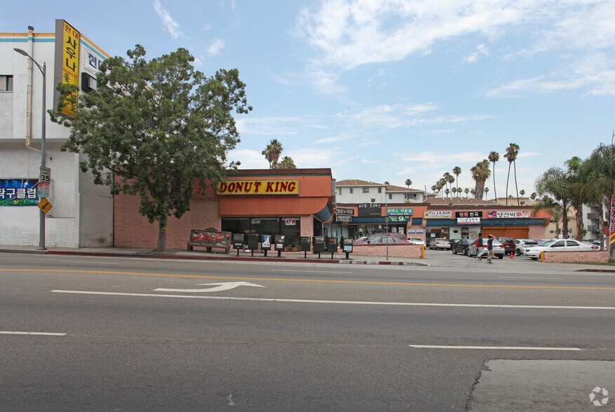 More Photos Of 3601-3615 W 6th St, Los Angeles Unknown For Lease