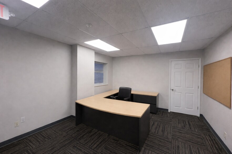 More Photos Of 432 N Royal St, Jackson Warehouse For Lease