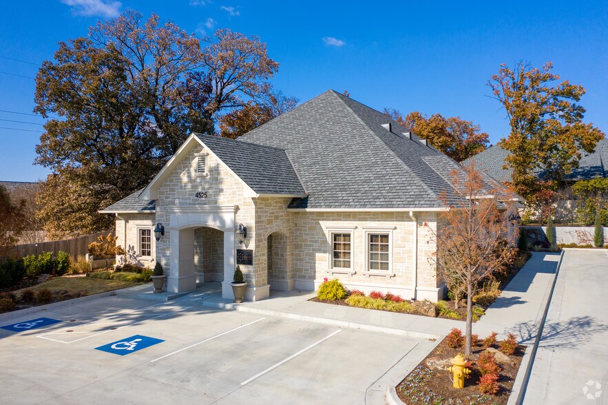 More Photos Of 4521 E 91st St, Tulsa Office For Lease