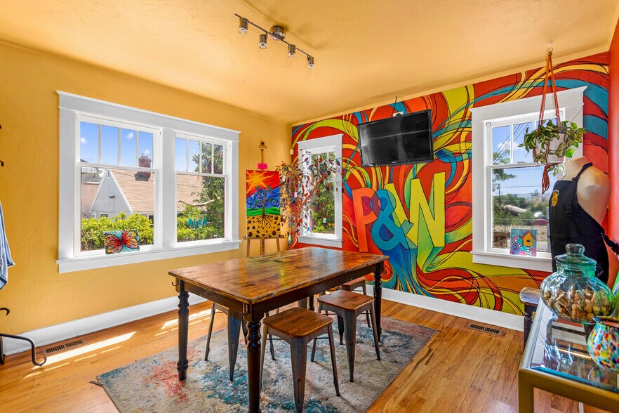 More Photos Of 146 Vassar St, Reno Freestanding For Sale