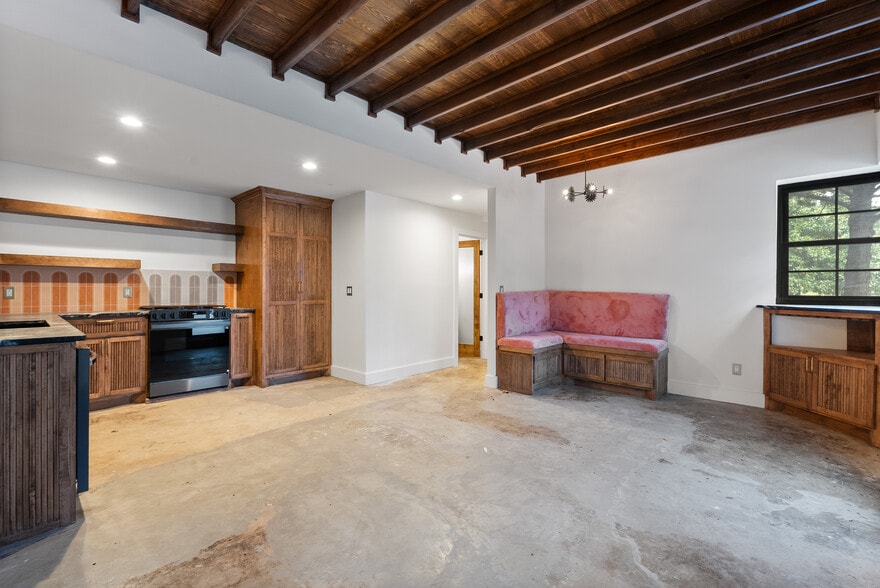 More Photos Of 1520 Broadway St, Little Rock Multifamily For Sale