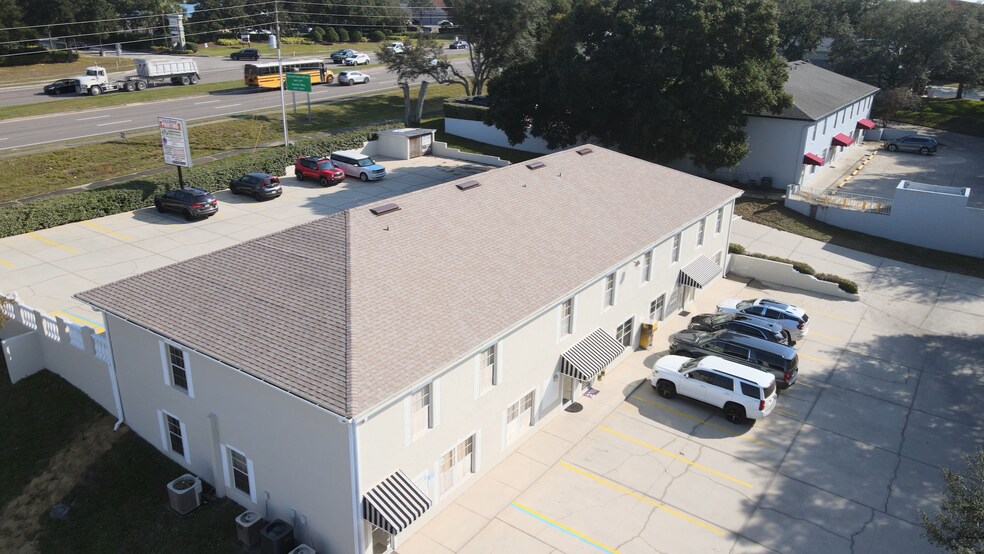 More Photos Of 301 Frontage Rd, Clermont Medical For Lease