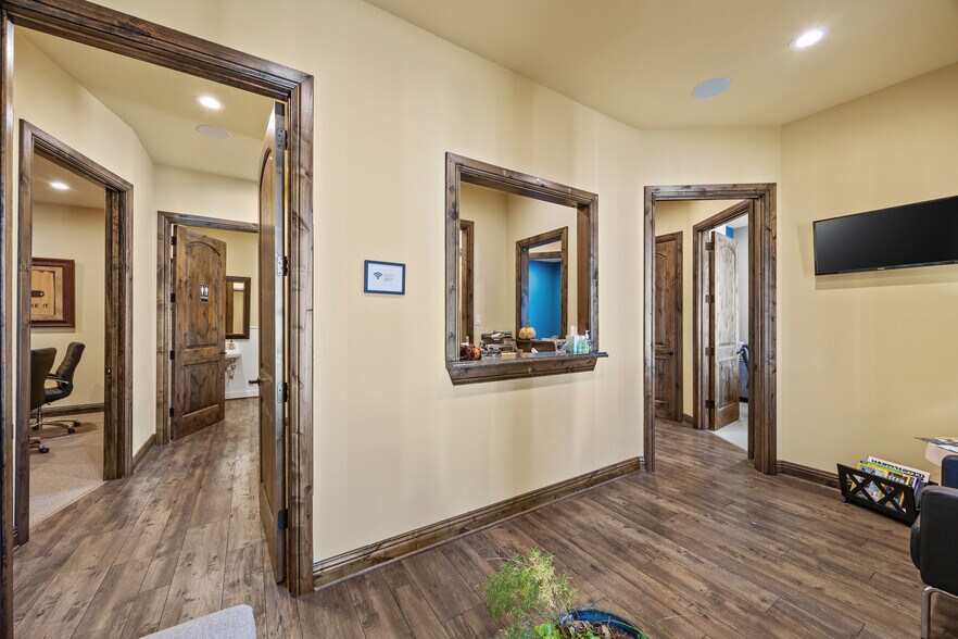 More Photos Of 3600 Eldorado Pky, McKinney Medical For Sale