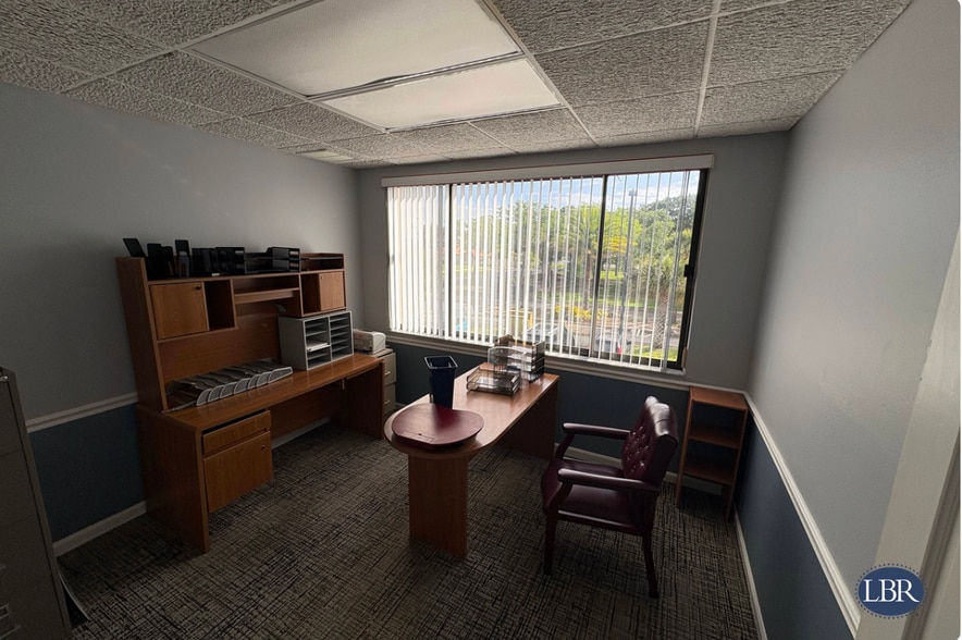 More Photos Of 2210 S Front St, Melbourne Office For Sale