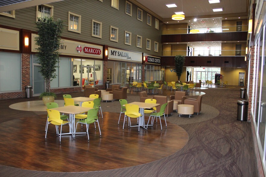 More Photos Of 5500 Main St, Williamsville Office For Lease