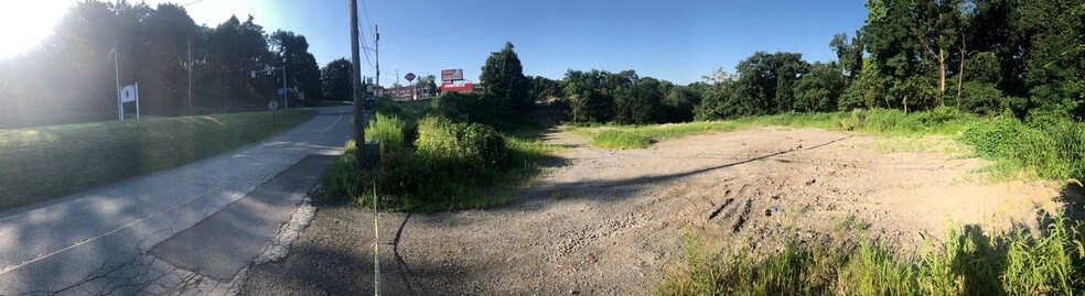 More Photos Of 1047 Perry Hwy, Pittsburgh Land For Sale