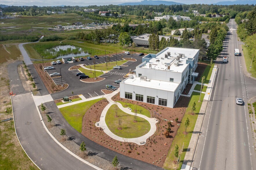 More Photos Of 381 W Horton Rd, Bellingham Medical For Sale
