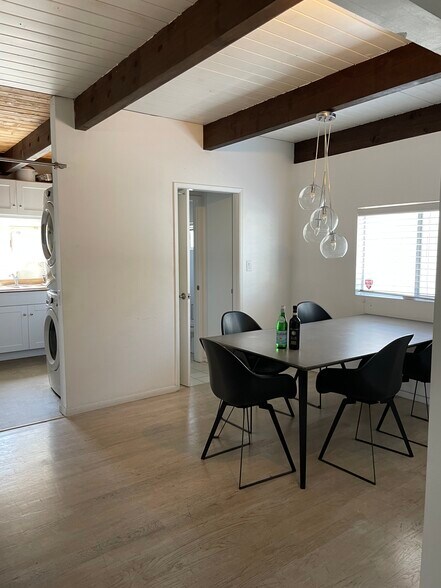More Photos Of 1418 Abbot Kinney Blvd, Venice Office Residential For Lease