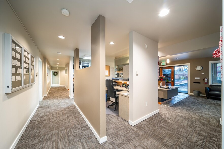 More Photos Of 1400 Broadway, Bellingham Office For Lease