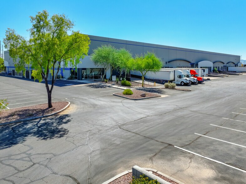 More Photos Of 601 S 54th St, Chandler Warehouse For Lease