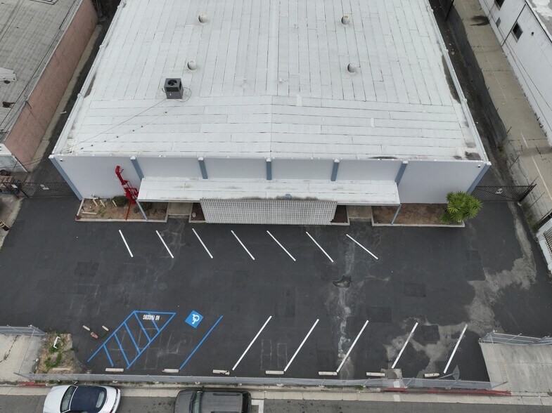 More Photos Of 141 E 157th St, Gardena Warehouse For Lease