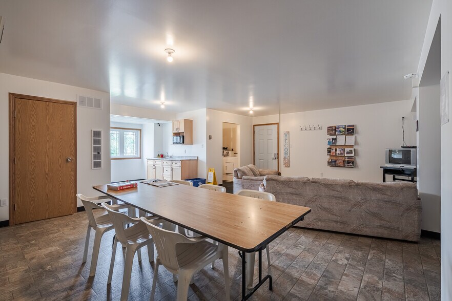 More Photos Of PT SE 10-50-2 W4, Blackfoot Trailer Camper Park For Sale