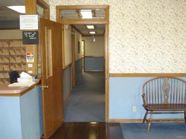 More Photos Of 411 W 20th St, Merced Office For Sale