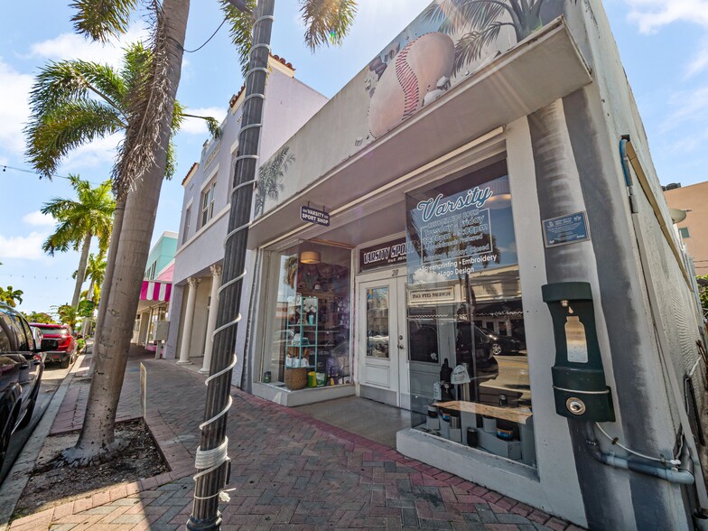 More Photos Of 211 Orange Ave, Fort Pierce Storefront Retail Office For Sale