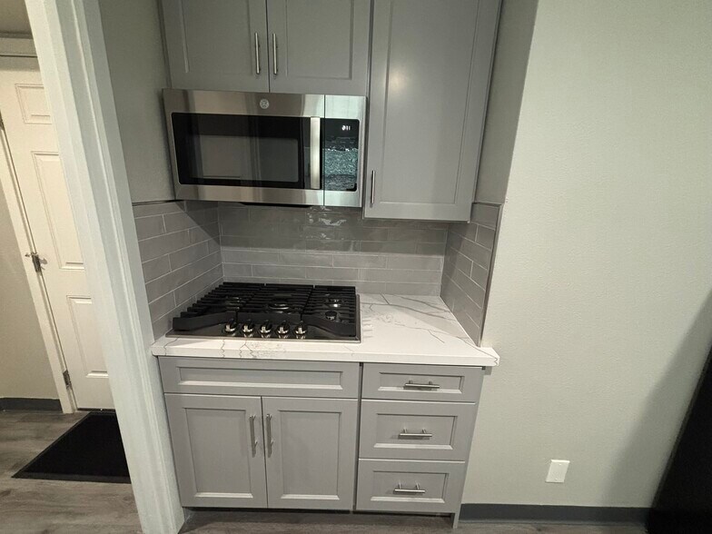 More Photos Of 1130-1132 McKendrie St, San Jose Medical For Lease