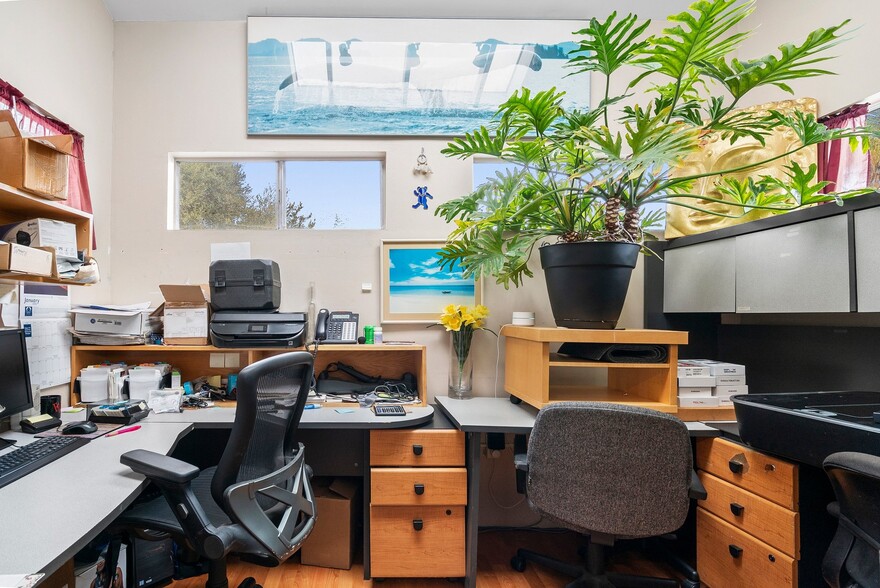 More Photos Of 3811 Portola Dr, Santa Cruz Medical For Sale