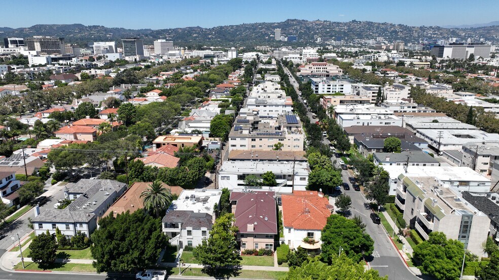 More Photos Of 369 S Elm Dr, Beverly Hills Multifamily For Sale