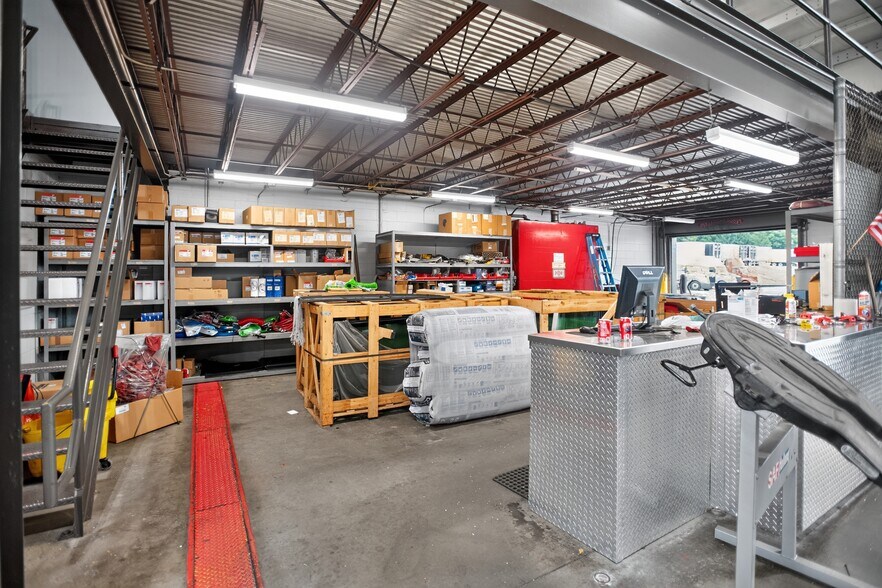More Photos Of 908 Eastern Star Road Ext, Kingsport Distribution For Lease