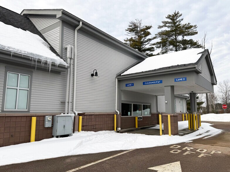 More Photos Of 577 Mast Rd, Manchester Drugstore For Sale