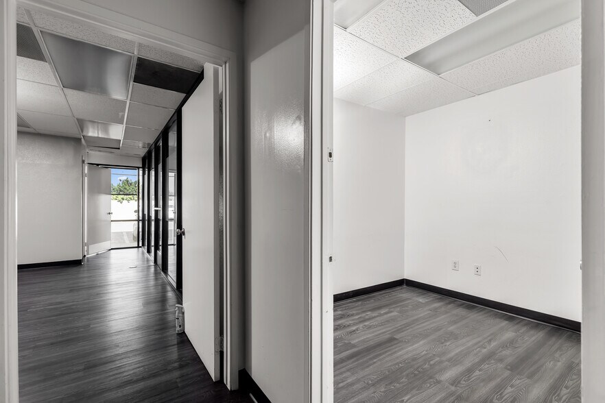 More Photos Of 23517 S Main St, Carson Medical For Lease