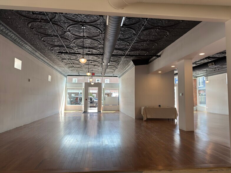 More Photos Of 41 South St, Glens Falls Storefront Retail Residential For Lease