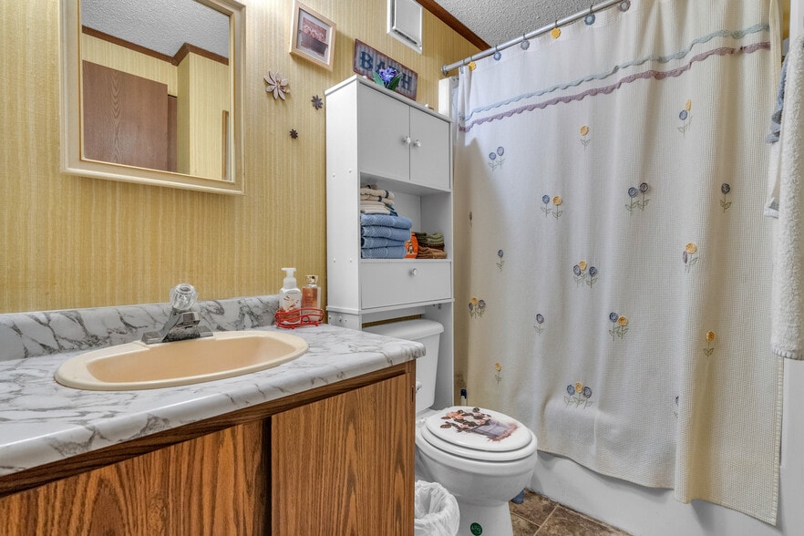 More Photos Of 3033 S P St, Elwood Apartments For Sale