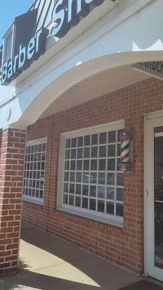 More Photos Of 50 S Pickett St, Alexandria Medical For Sale