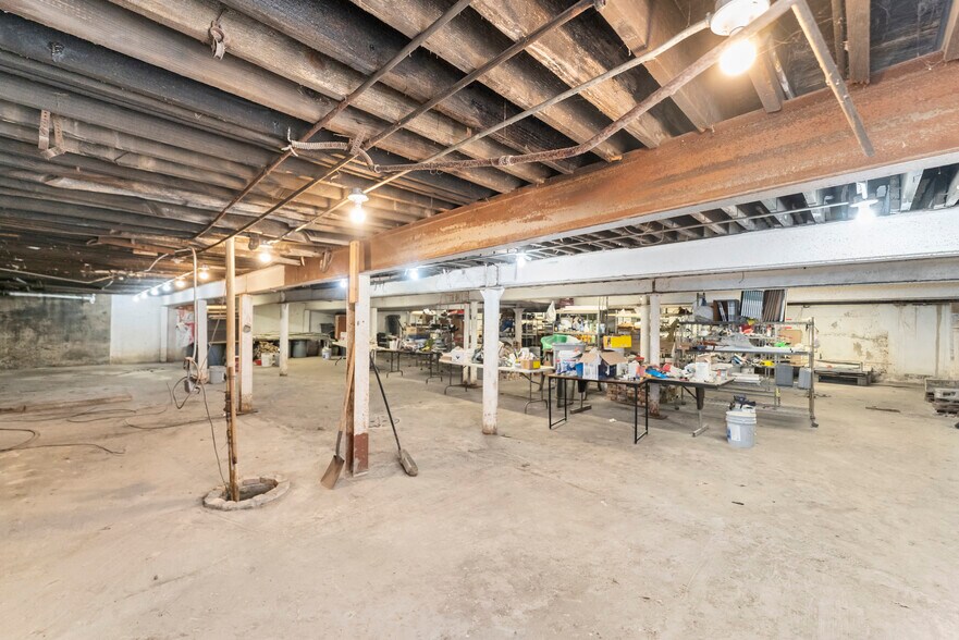 More Photos Of 4940-4942 N Sheridan Rd, Chicago Apartments For Sale