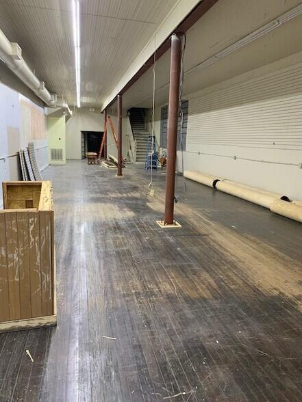 More Photos Of 712 S Austin Ave, Georgetown Storefront Retail Office For Sale