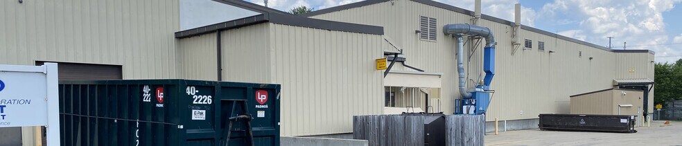 More Photos Of 2148 Depot St, Holt Manufacturing For Lease