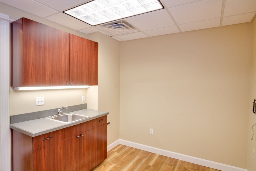 More Photos Of 59 Franklin St, Morristown Medical For Sale