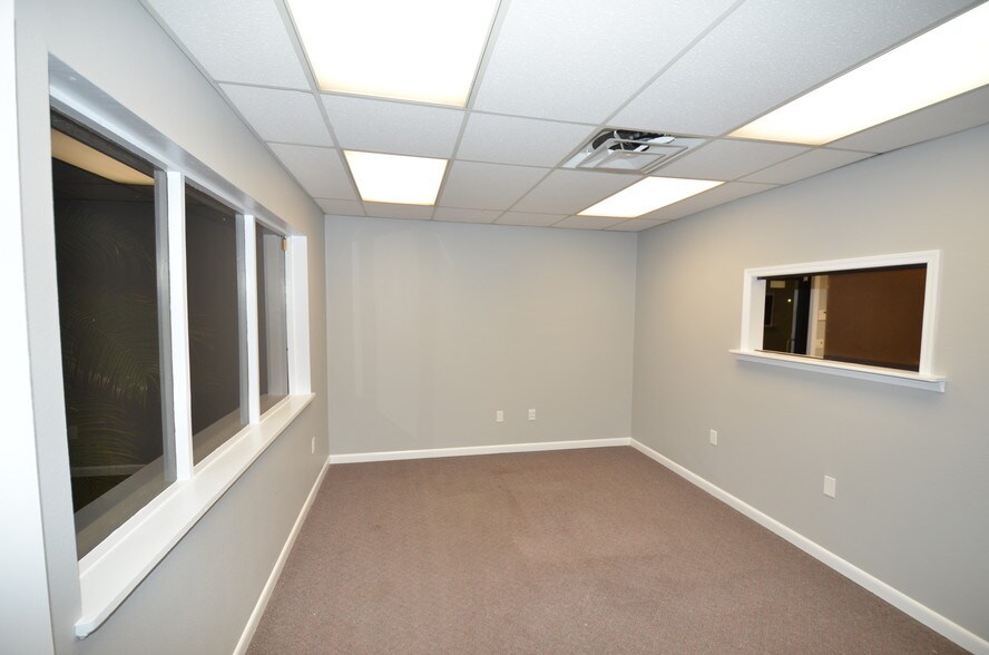 More Photos Of 3881 S Nova Rd, Port Orange Office For Sale