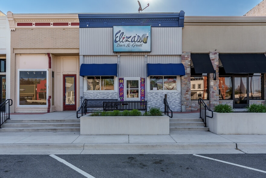 Primary Photo Of 415 N Center St, Durand General Retail For Sale