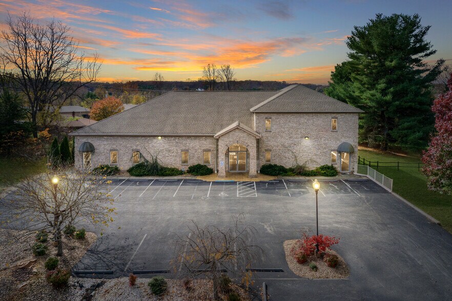 More Photos Of 1129 Thomas Jefferson Rd, Forest General Retail For Sale