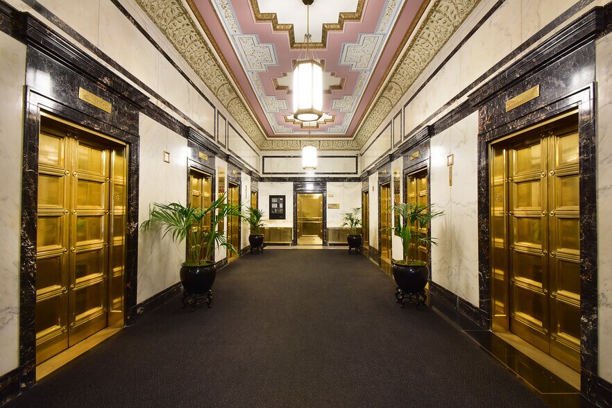 More Photos Of 1621 Euclid Ave, Cleveland Office For Lease