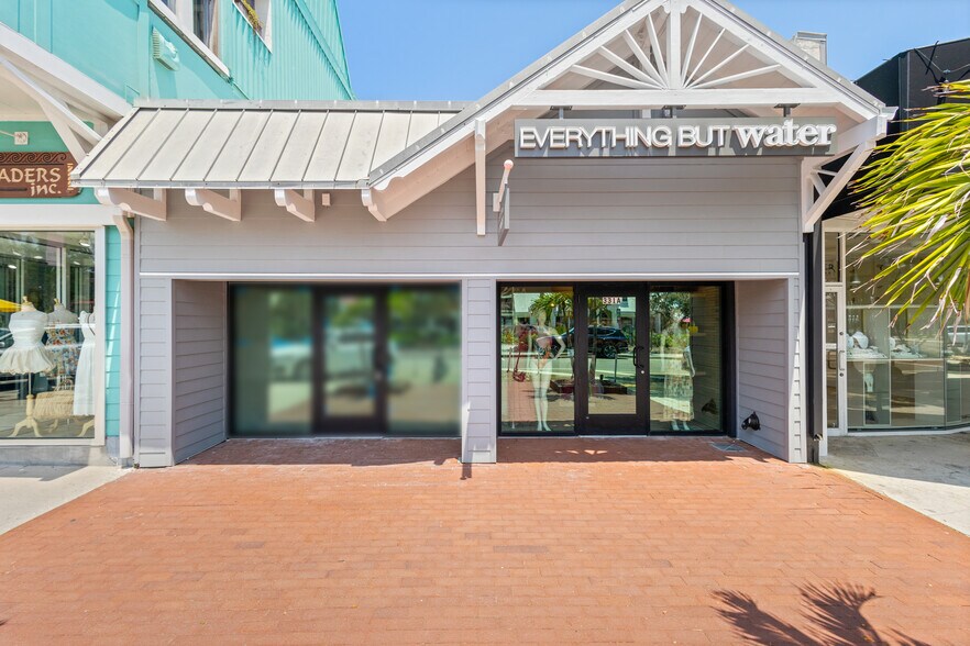 Primary Photo Of 331 John Ringling Blvd, Sarasota Storefront For Sale