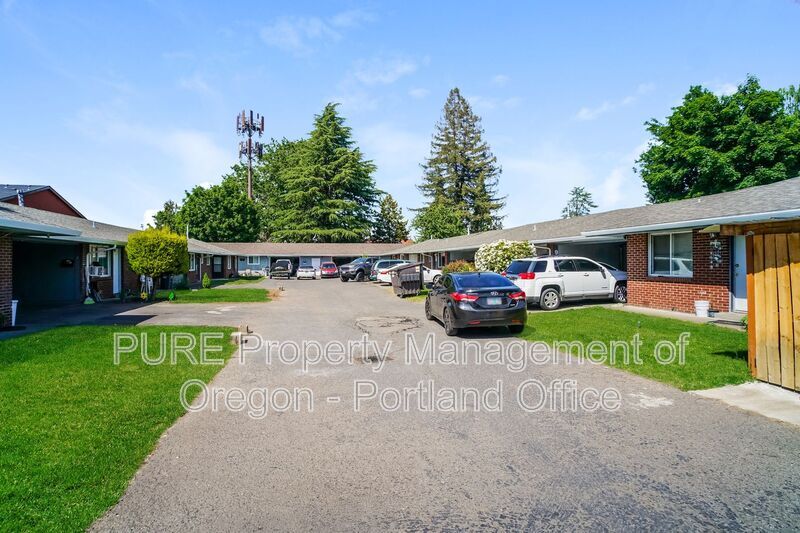 More Photos Of 1049 SE Walnut St, Hillsboro Apartments For Sale