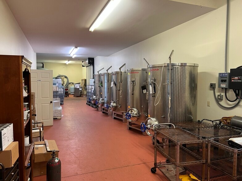 More Photos Of 230 Lee Road 71, Camp Hill Winery Vineyard For Sale