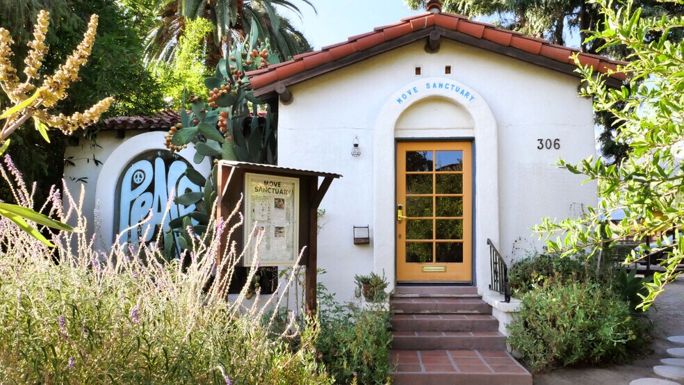 More Photos Of 306 E Matilija St, Ojai Office For Sale