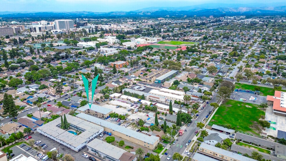 More Photos Of 1003 W Bishop St, Santa Ana Apartments For Sale