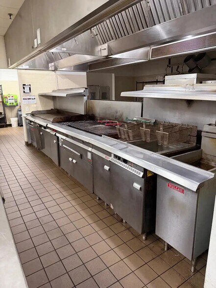 More Photos Of 3100 W 2nd St, Owensboro Healthcare For Lease