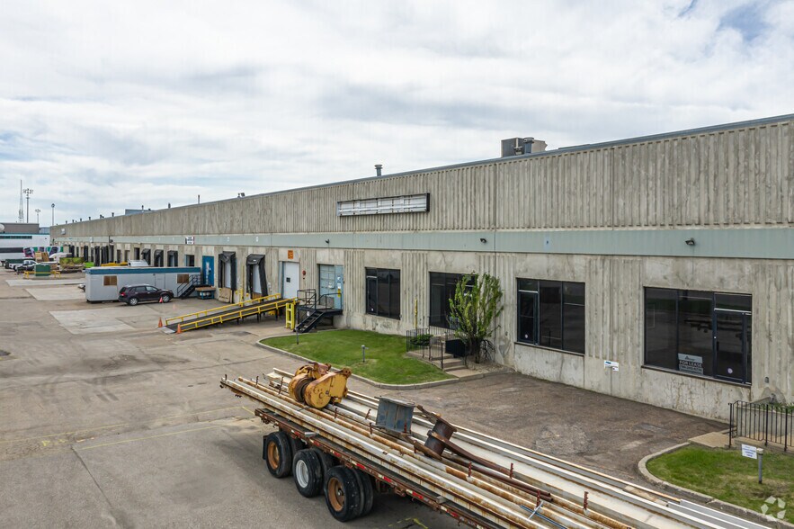 More Photos Of 4032 101 St NW, Edmonton Manufacturing For Sale